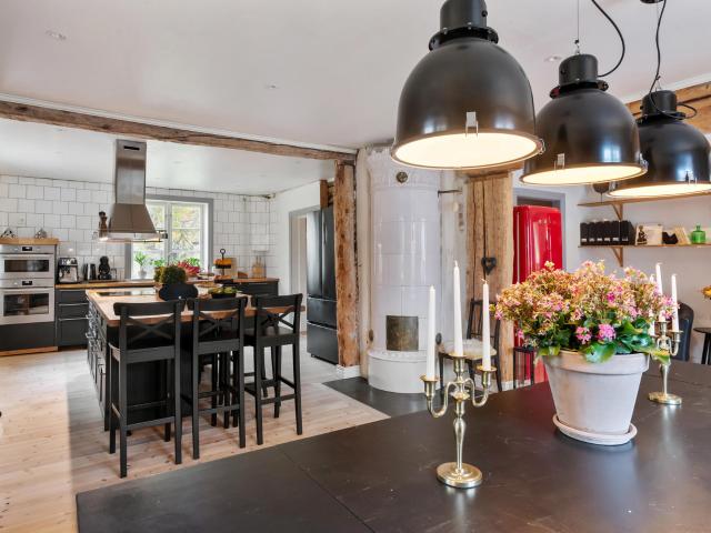 Bostad till salu i Hallstavik, Stockholm