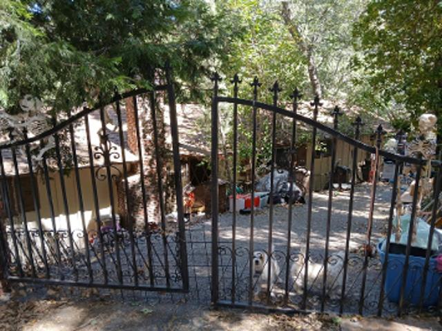 House for sale in Cedarpines Park, California