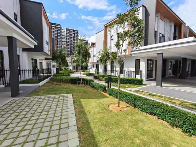 Townhouse for rent in Selangor