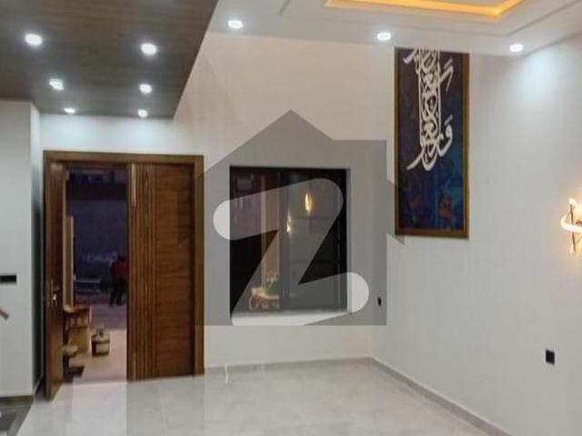 House for sale in Faisalabad, Islamabad Capital Territory