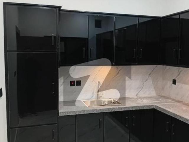House for sale in تحصیل فیصل آباد شہر, فیصل آباد ڈویژن