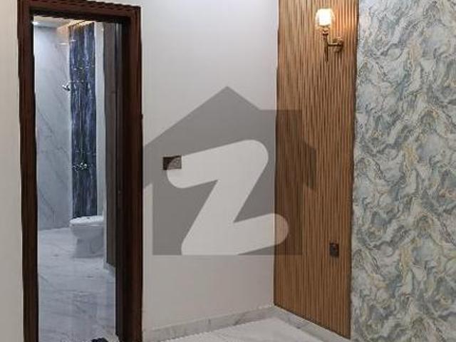 House for sale in Faisalabad, Islamabad Capital Territory
