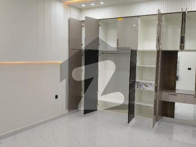 House for sale in Faisalabad, Islamabad Capital Territory