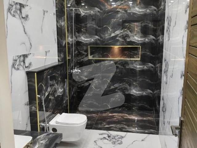 House for sale in Faisalabad, Islamabad Capital Territory