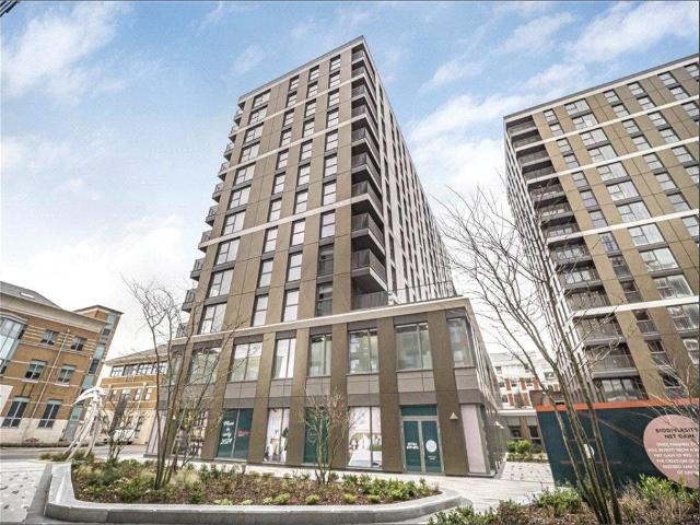 Apartment for rent in Birch Green, Lower Halliford
