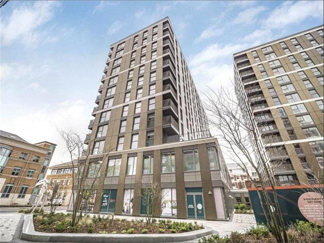 Apartment for rent in Birch Green, Lower Halliford