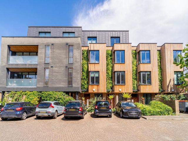 House for rent in Crouch End, Greater London