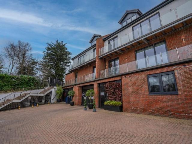 Apartment for rent in Chigwell, Epping