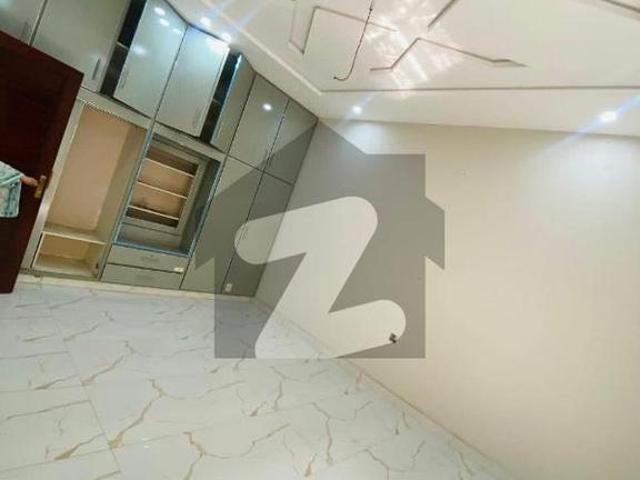 House for sale in Faisalabad, Islamabad Capital Territory