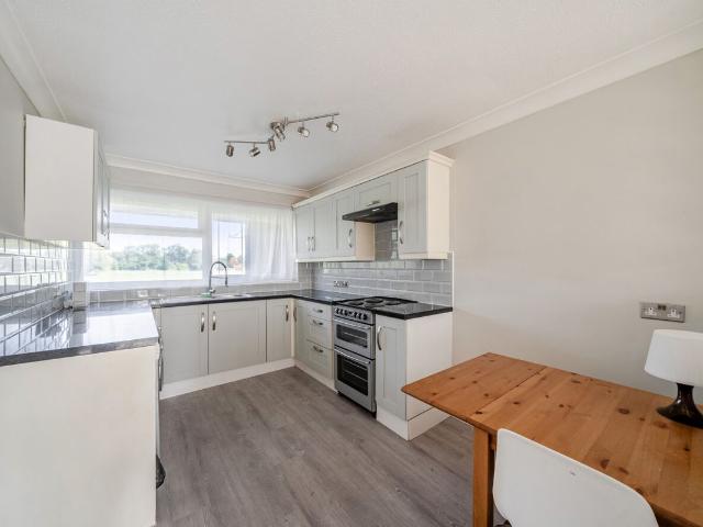 Apartment for rent in Eden Park, Greater London