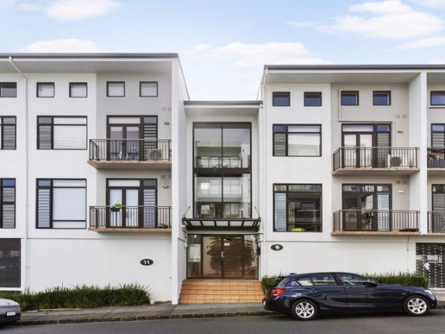 Apartment for rent in Newton, Auckland