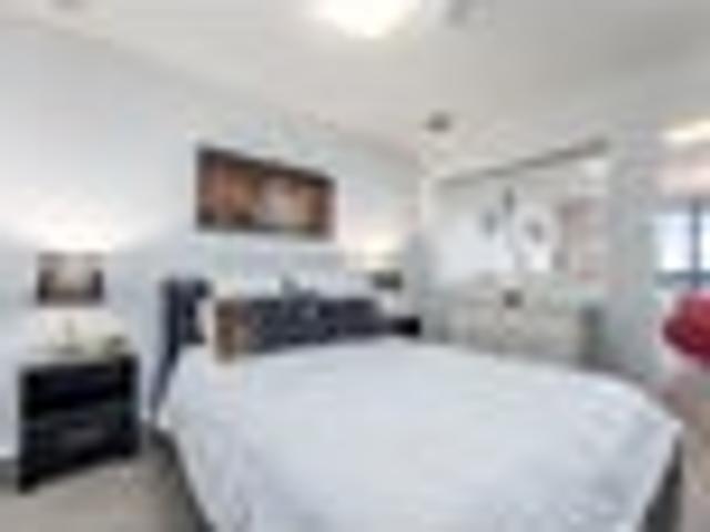 Apartment for rent in Newton, Auckland
