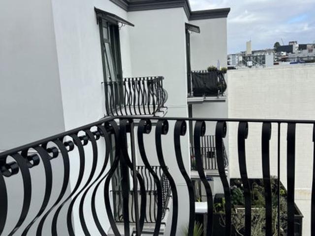Apartment for rent in Newton, Auckland
