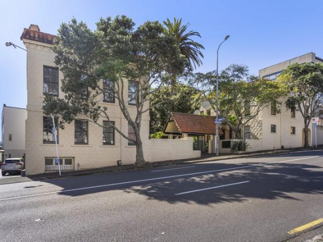 Apartment for rent in Eden Terrace