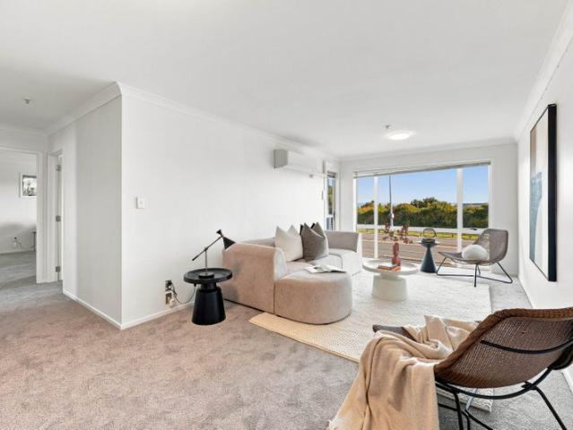 Apartment for rent in Newton, Auckland