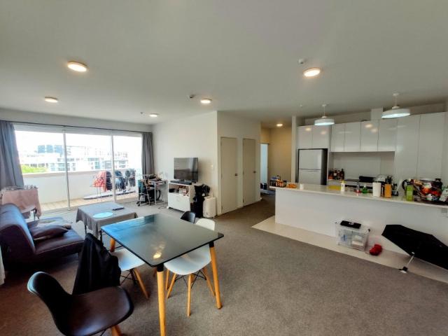 Apartment for rent in Newton, Auckland