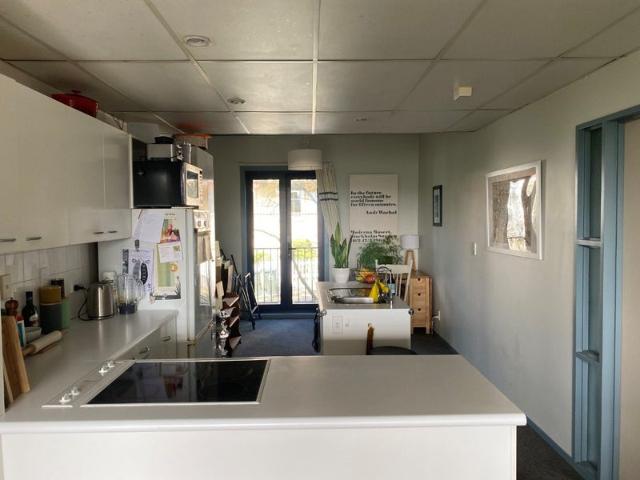 Apartment for rent in Newton, Auckland