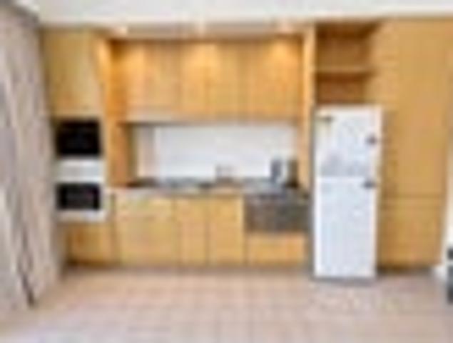Apartment for rent in Newton, Auckland