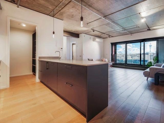 Apartment for rent in Newton, Auckland