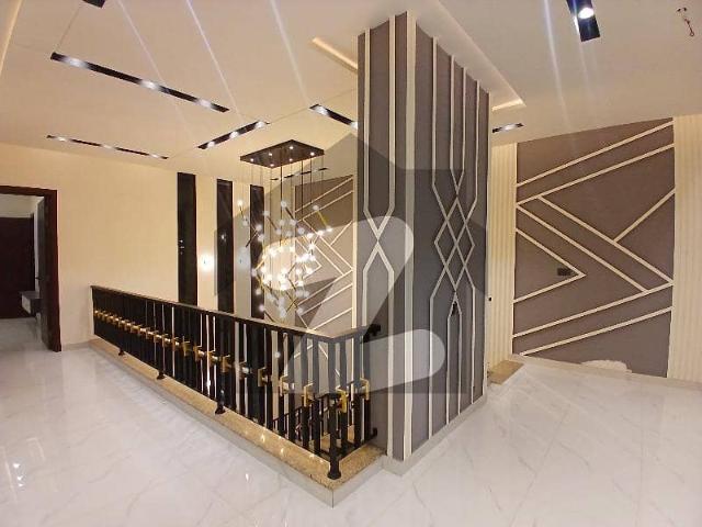 House for sale in Faisalabad, Islamabad Capital Territory