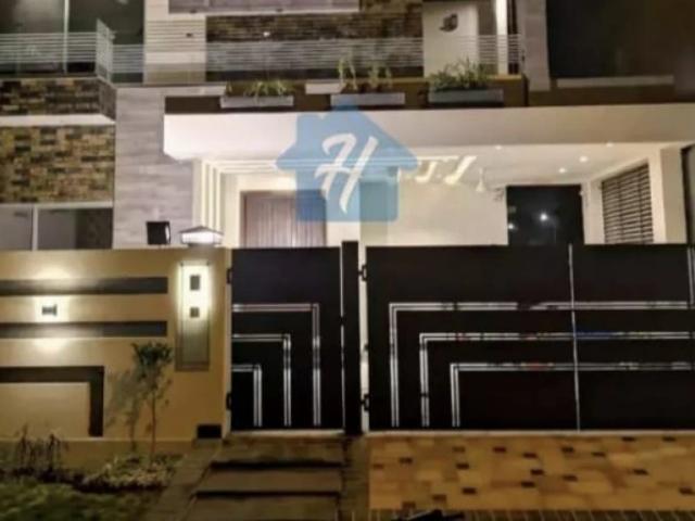 House for sale in Faisalabad, Islamabad Capital Territory
