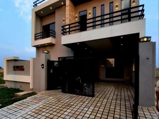 House for sale in Faisalabad, Islamabad Capital Territory
