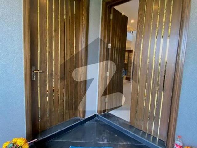 House for sale in Faisalabad, Islamabad Capital Territory