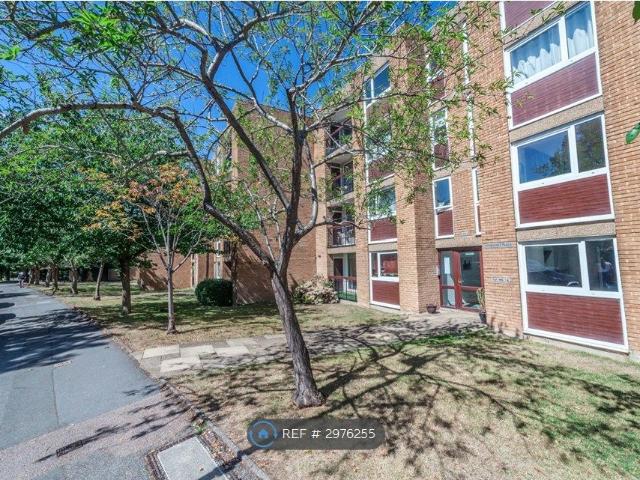 Apartment for rent in Carshalton Beeches, Greater London