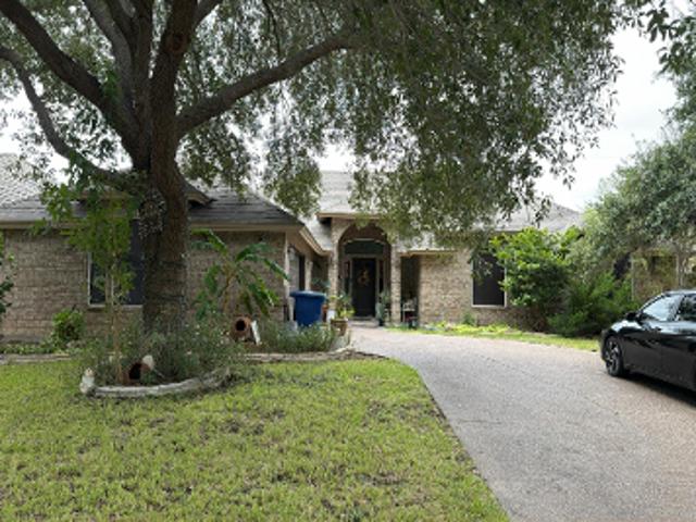 House for sale in Alexander, Laredo