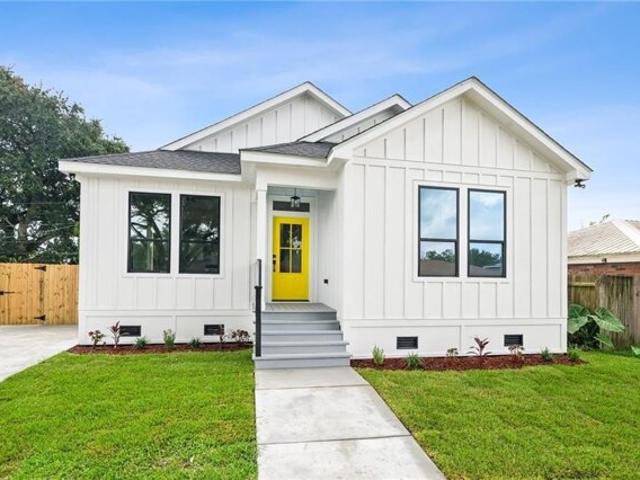 House for sale in Violet