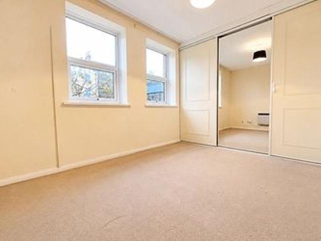 Apartment for rent in Cliftonville West, Acol