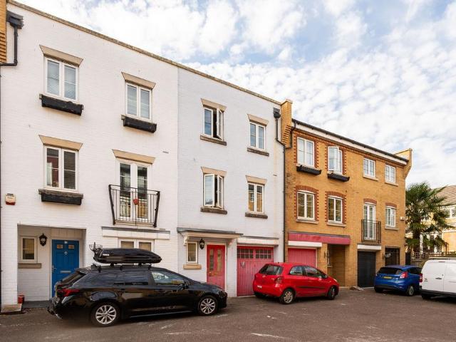 Apartment for rent in London Borough of Southwark, Greater London