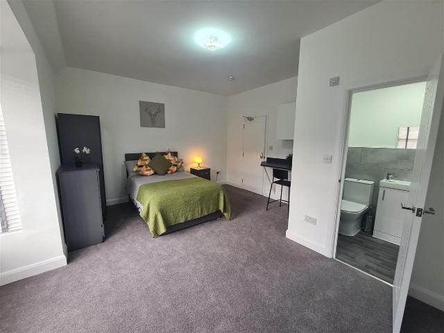 Room for rent in Bearwood, West Midlands