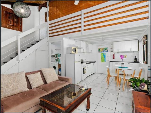 Apartment for rent in Edge Hill, Cairns
