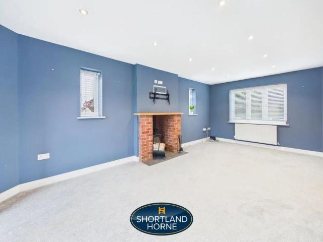 House for rent in Wood End, Gun Hill