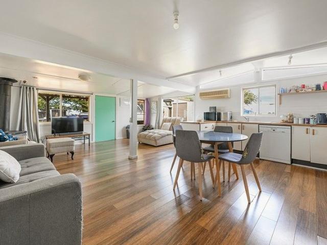 Cottage for sale in Orange, New South Wales