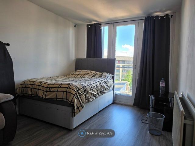 Room for rent in Calthorpe Fields, West Midlands