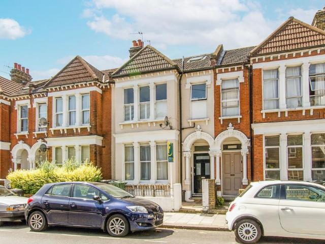 Apartment for rent in Clapham, Greater London