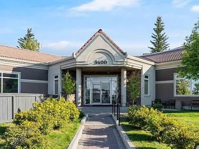 Condo for sale in Northwest, Alberta