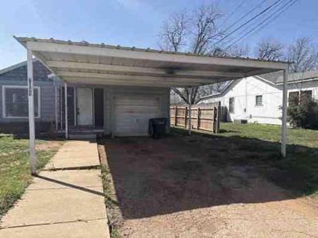 House for sale in Taylor, Texas