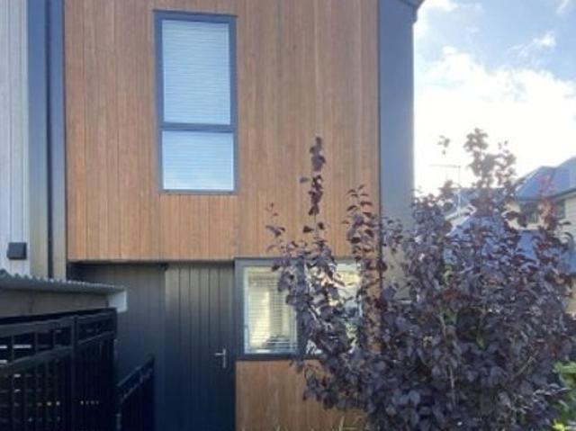 House for rent in Edgeware, Canterbury