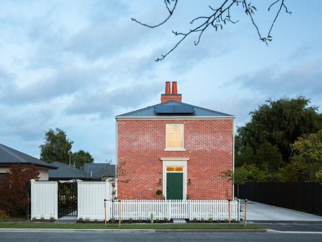 House for rent in Edgeware, Canterbury