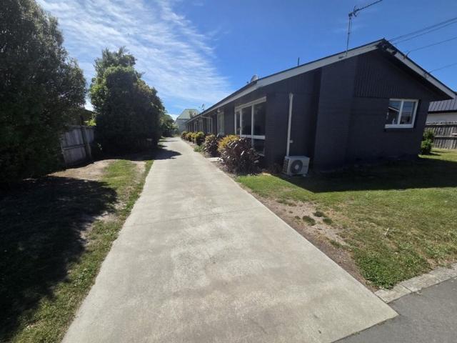 House for rent in Edgeware, Canterbury