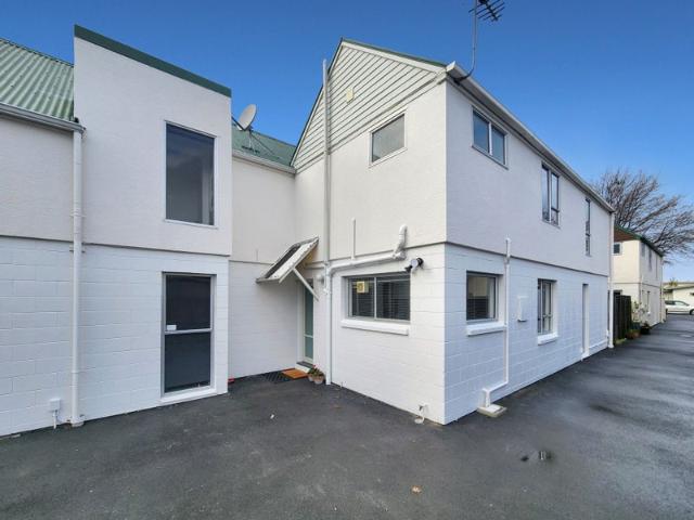 Apartment for rent in Heathcote, Canterbury
