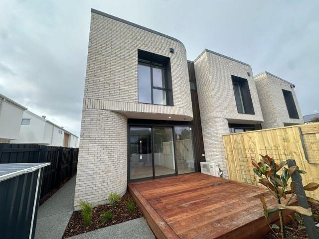 House for rent in Edgeware, Canterbury