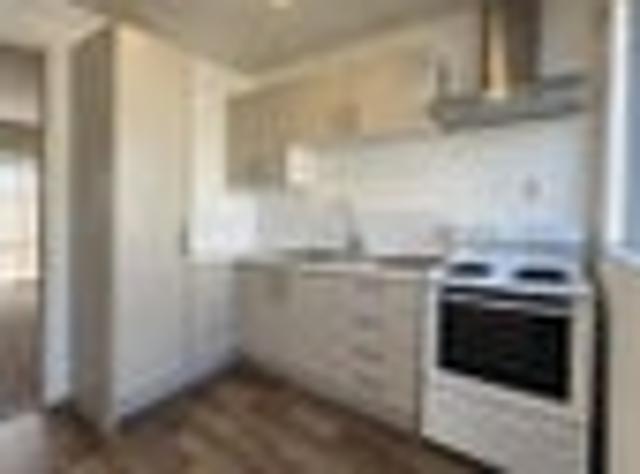 Apartment for rent in Edgeware, Linwood-Central-Heathcote Community