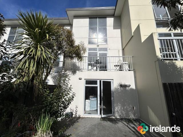 Apartment for rent in Heathcote, Canterbury