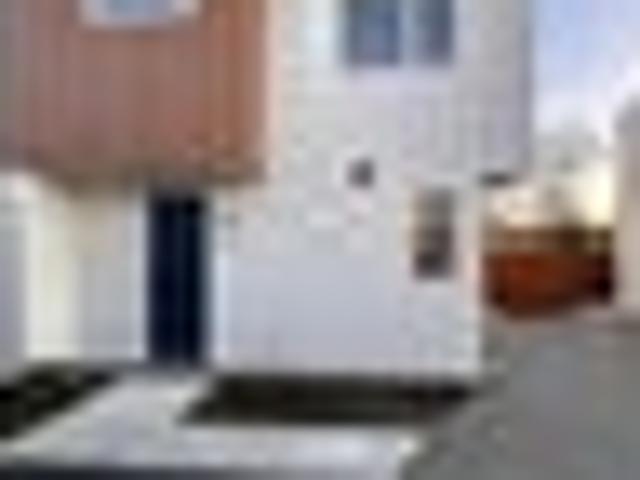 Townhouse for rent in Edgeware, Canterbury
