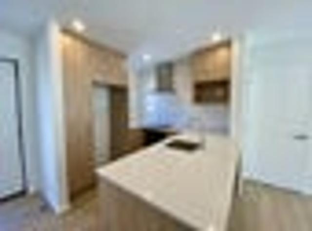 Townhouse for rent in Edgeware, Canterbury