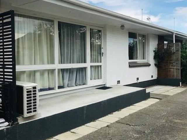 Apartment for rent in Heathcote, Canterbury